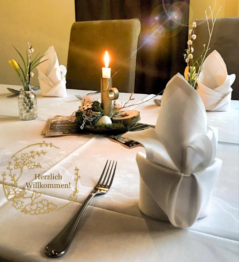 Restaurant Und Pension Zur Puppenstube Штольпен Екстер'єр фото