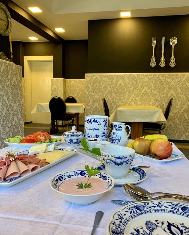 Restaurant Und Pension Zur Puppenstube Штольпен Екстер'єр фото